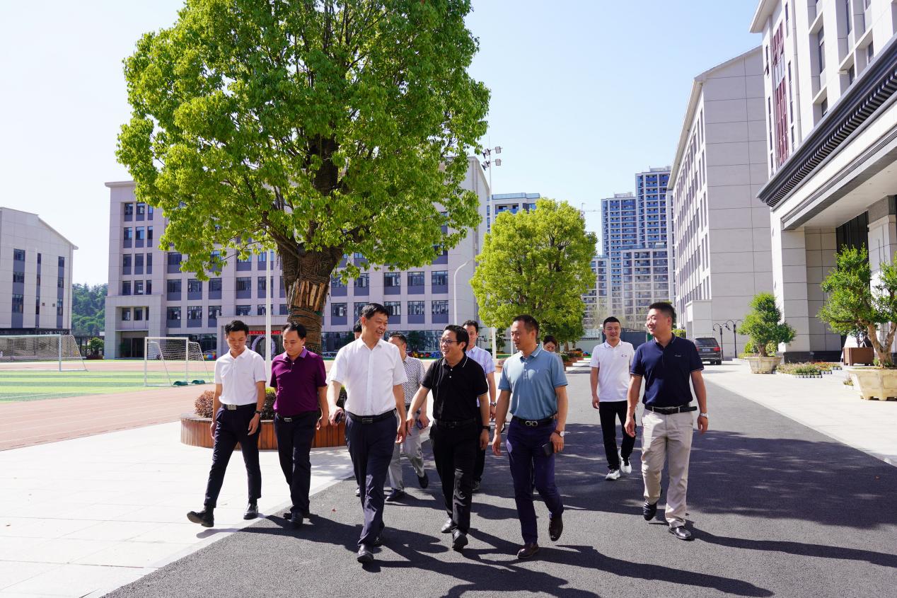 以檢促優(yōu)，踔厲奮進(jìn)——漢江實(shí)驗(yàn)學(xué)校迎接2022年度民辦學(xué)校年檢